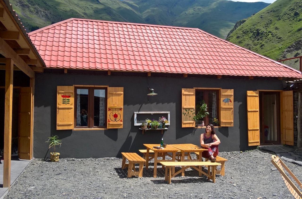 Sno House In Kazbeg Hotel Kültér fotó
