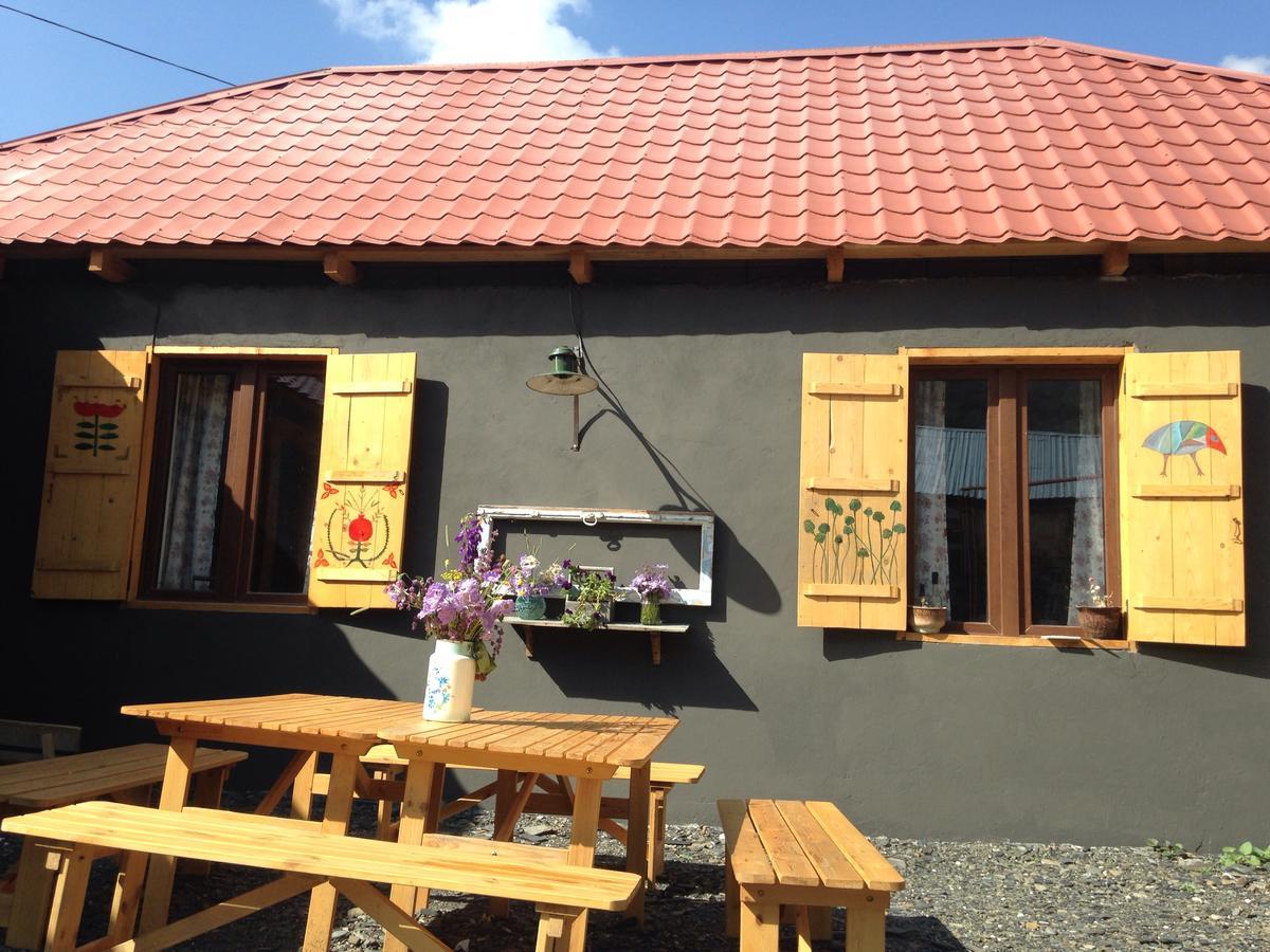 Sno House In Kazbeg Hotel Kültér fotó